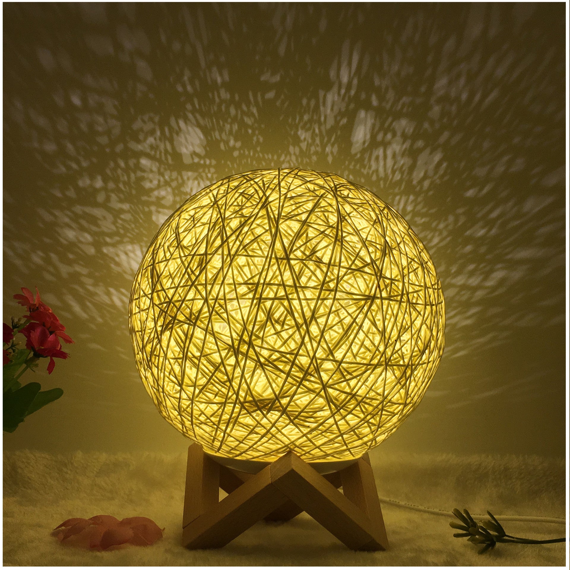 Hot Selling Creative Linen Table Lamp Novel and Unique LED Intelligent USB7 Color RGB16 Color Remote Control Rattan Ball Lamp - One Red Hill